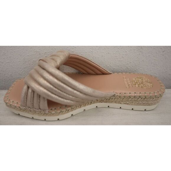 Vince Camuto WMN Sz 9W Beige/Egyptian Gold Channel-Quilted Melysa Leather Sandal - Picture 5 of 14